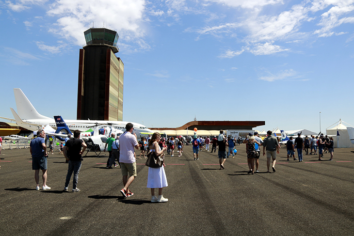 L'aeroport de Lleida-Alguaire, seu d'un festival de música dance pioner a l'Estat amb més d'una trentena de discjòqueis