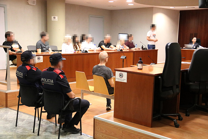 El jurat declara culpable d'assassinat amb traïdoria i acarnissament l'acusat de matar el seu company de pis a Lleida