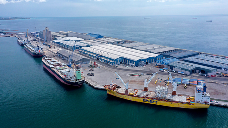 Les empreses estibadores del Port de Tarragona contracten treballadors d'ETT per descongestionar els molls