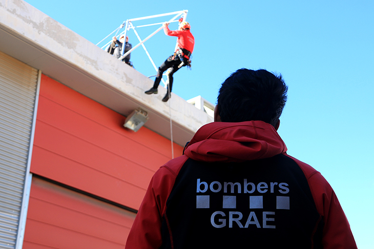 Els Bombers posen en marxa la nova seu del GRAE a Valls per apropar el servei a les comarques tarragonines