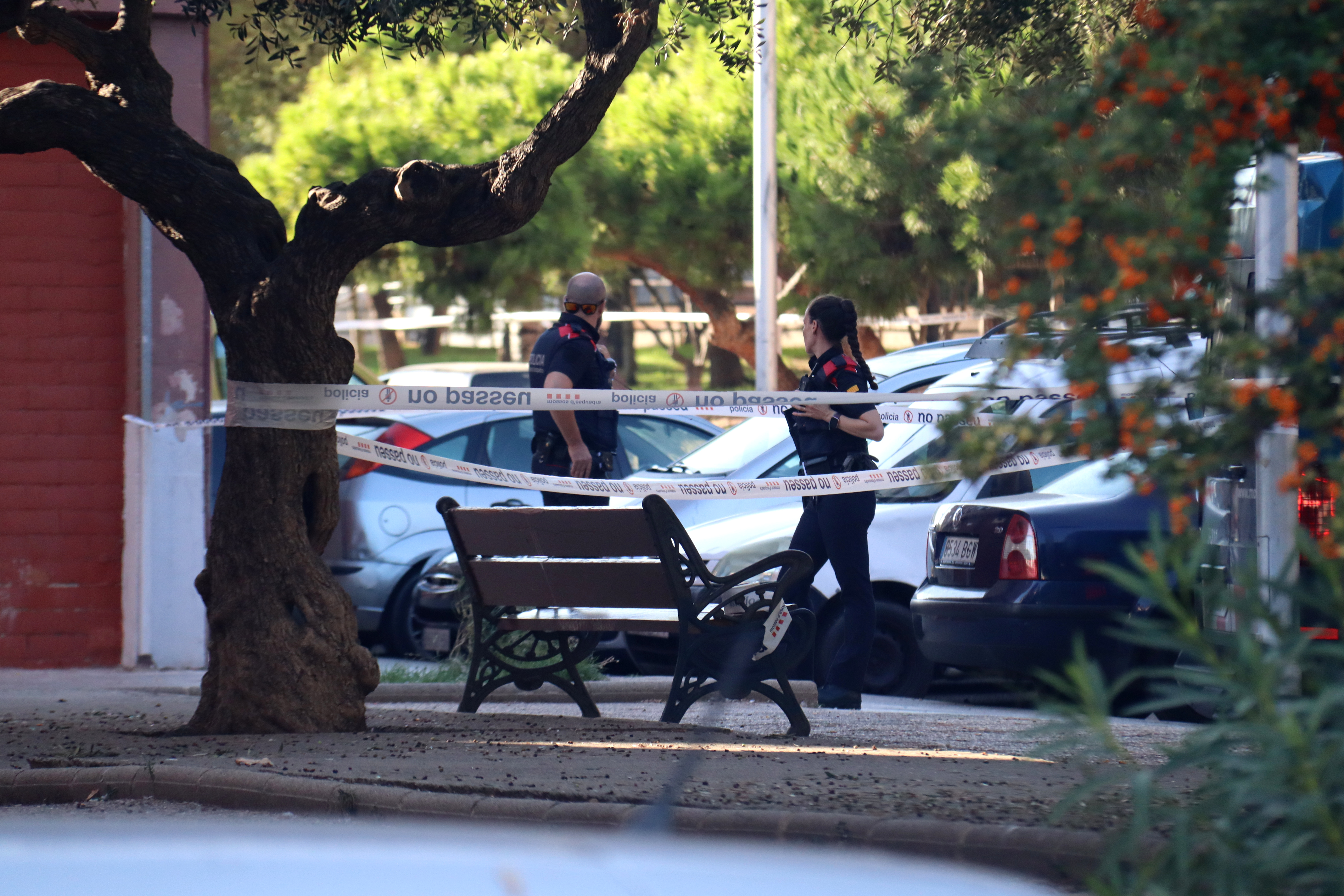 Continua el dispositiu policial al barri de Campclar de Tarragona l'endemà del tiroteig