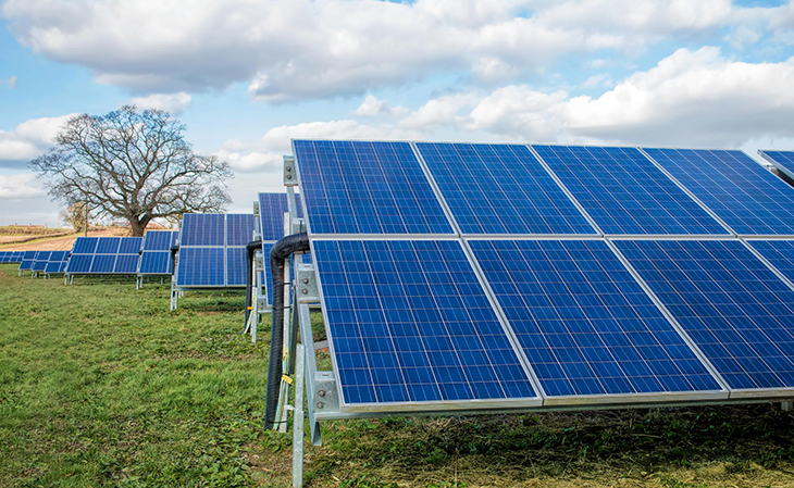 Tramiten la instal·lació d'una central solar fotovoltaica amb 72.000 panells a Alcover, el Milà i la Masó