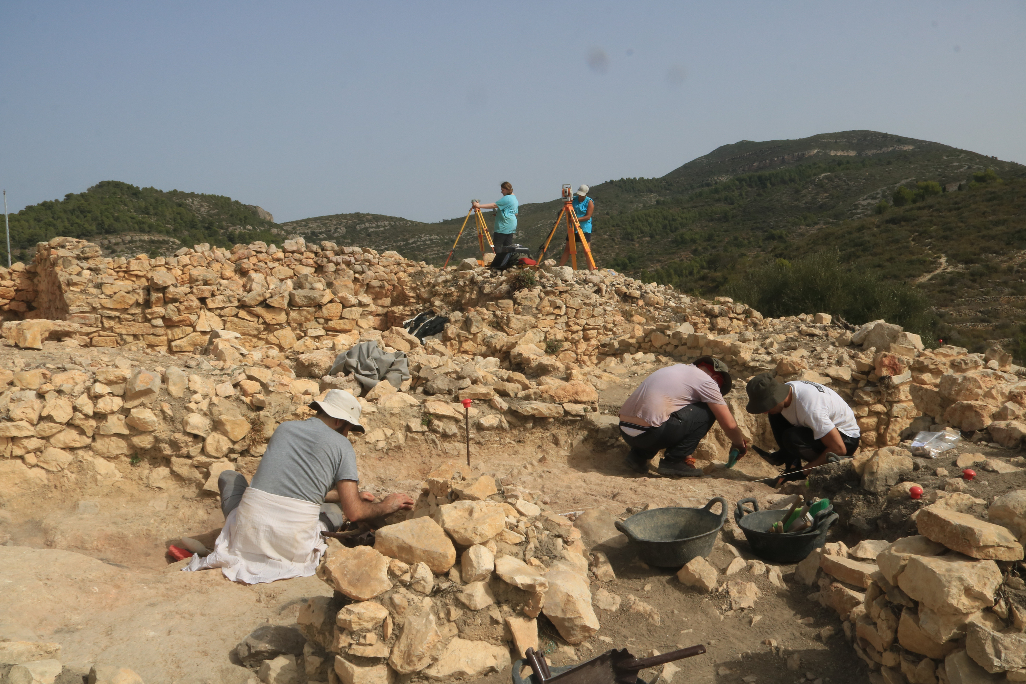 Arqueòlegs de la UB treballen per demostrar que el jaciment de Sant Jaume d'Alcanar era una factoria fenícia
